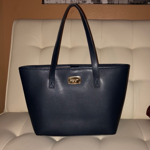 Michael Kors Handbags - Michael Kors Bag